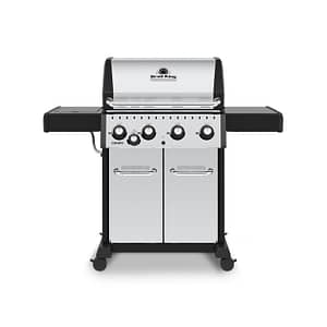 Broil King Crown S440 Front View Closed