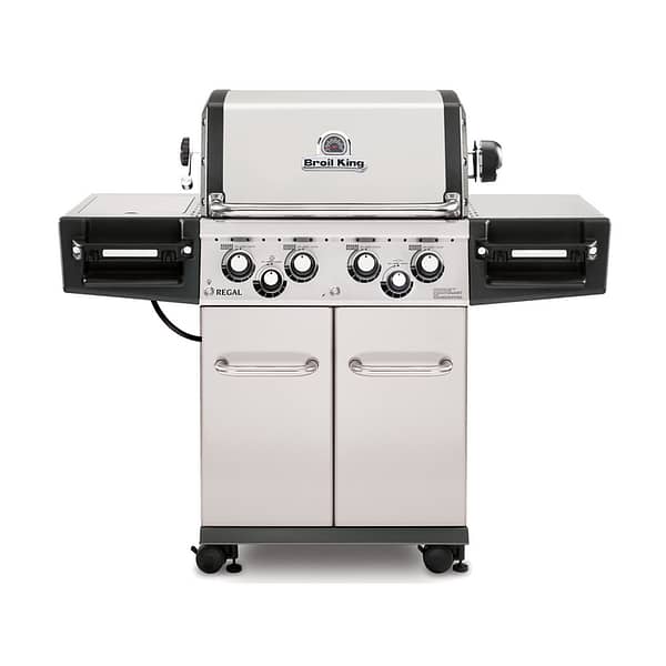 Broil King Regal S490 PRO Front View Closed